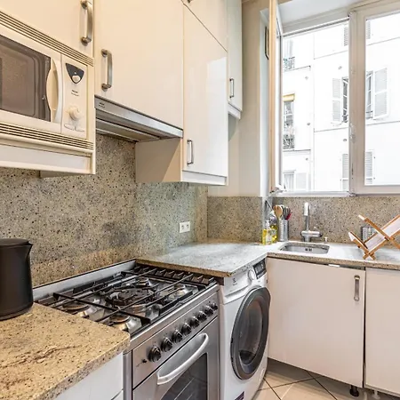 Elegant Pres Des Galeries Lafayette